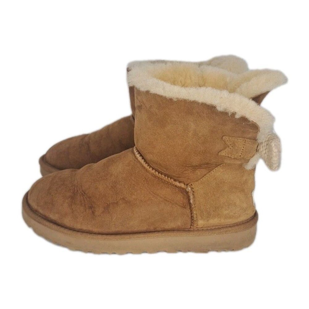 UGG Mini Bailey Knit Bow Boots Women's Size 9 Chestnut 1091931 Very Good Cond